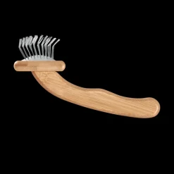 Nature Collection Dematting Slicker Brush Medium by Artero