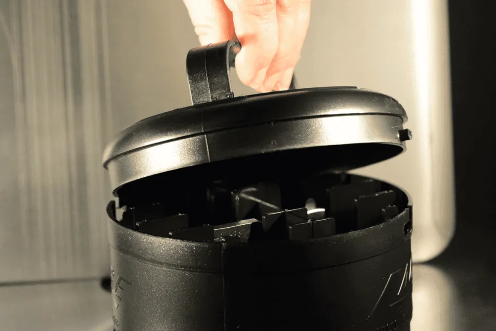 Storage and Disinfecting Caddy for Blades by Mastercut